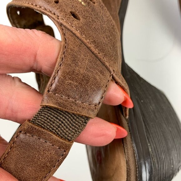 BLONDO Tan Leather Mary Jane Comfort Wedge  size 8 ½ - Picture 10 of 11
